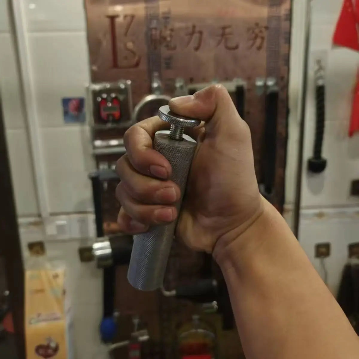 Titan Palm Thumb Strength