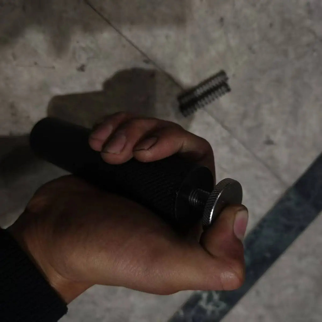 Titan Palm Thumb Strength