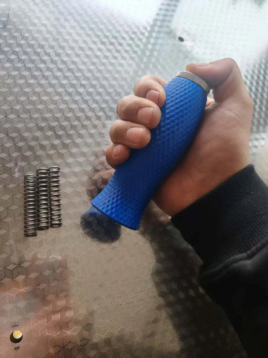Titan Palm Thumb Strength